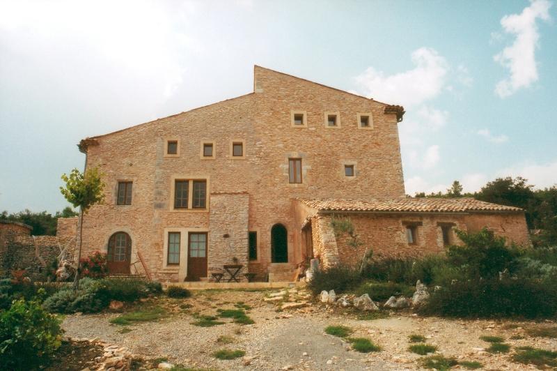 Domaine de 42 hectares en Vaucluse, entre Mont ventoux et Luberon